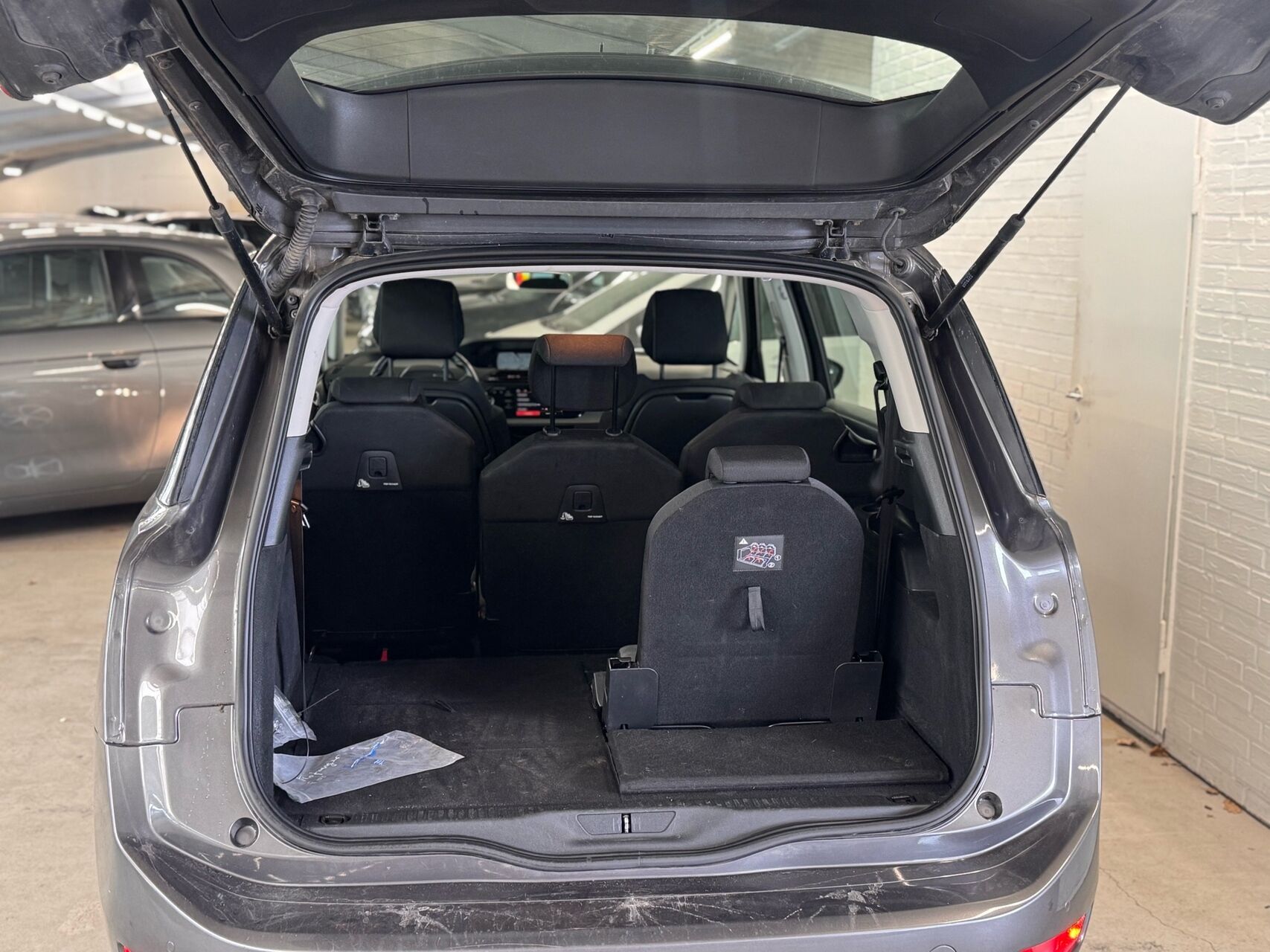 Billede af Citroën Grand C4 Picasso 1,6 Blue HDi Iconic EAT6 start/stop 120HK 6g Aut.