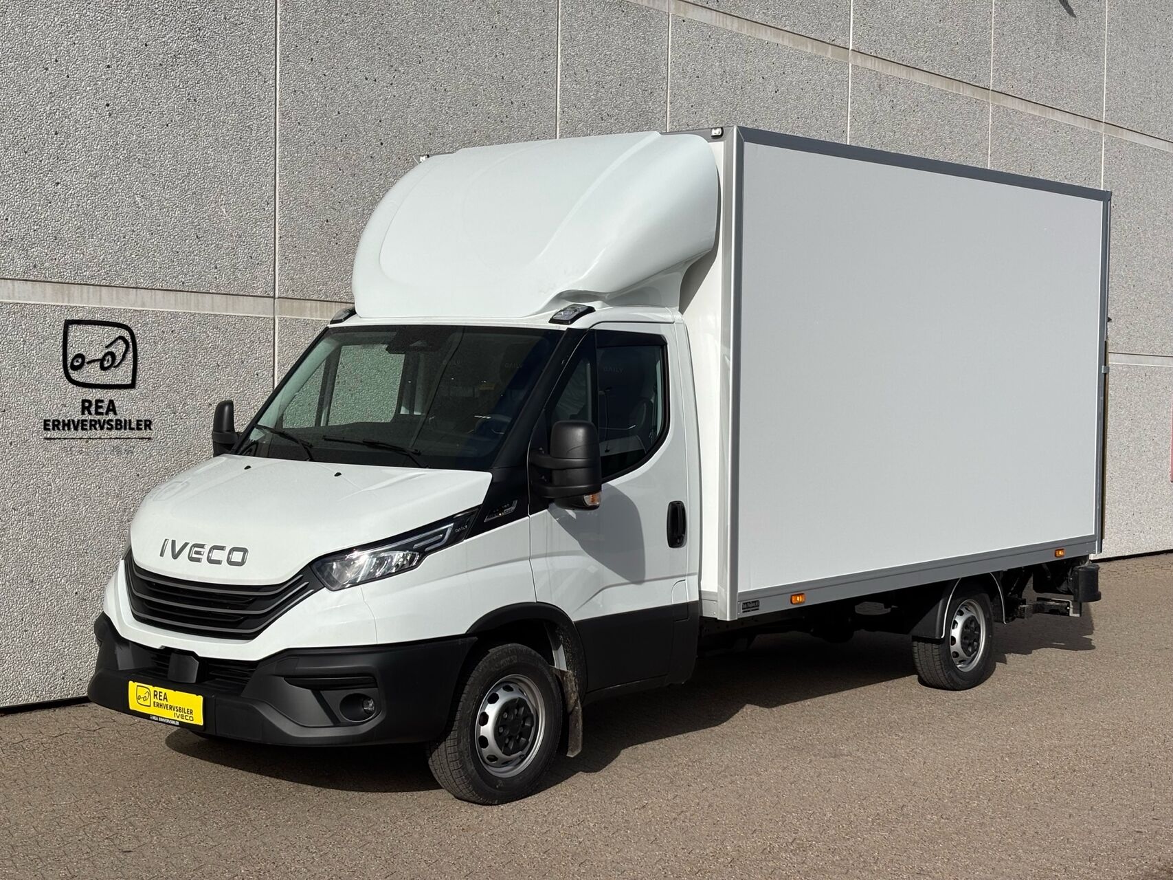 Billede af Iveco Daily 35S16 4100mm 2,3 D 156HK Ladv./Chas. 8g Aut.