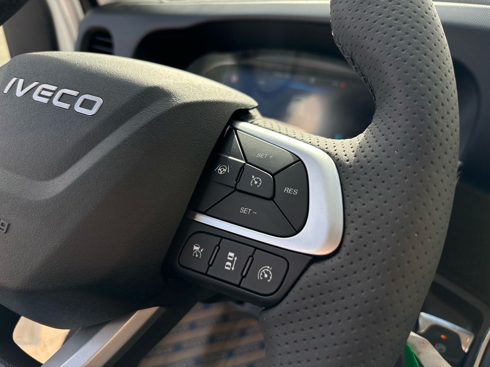 Billede af Iveco Daily 35S16 4100mm 2,3 D 156HK Ladv./Chas. 8g Aut.