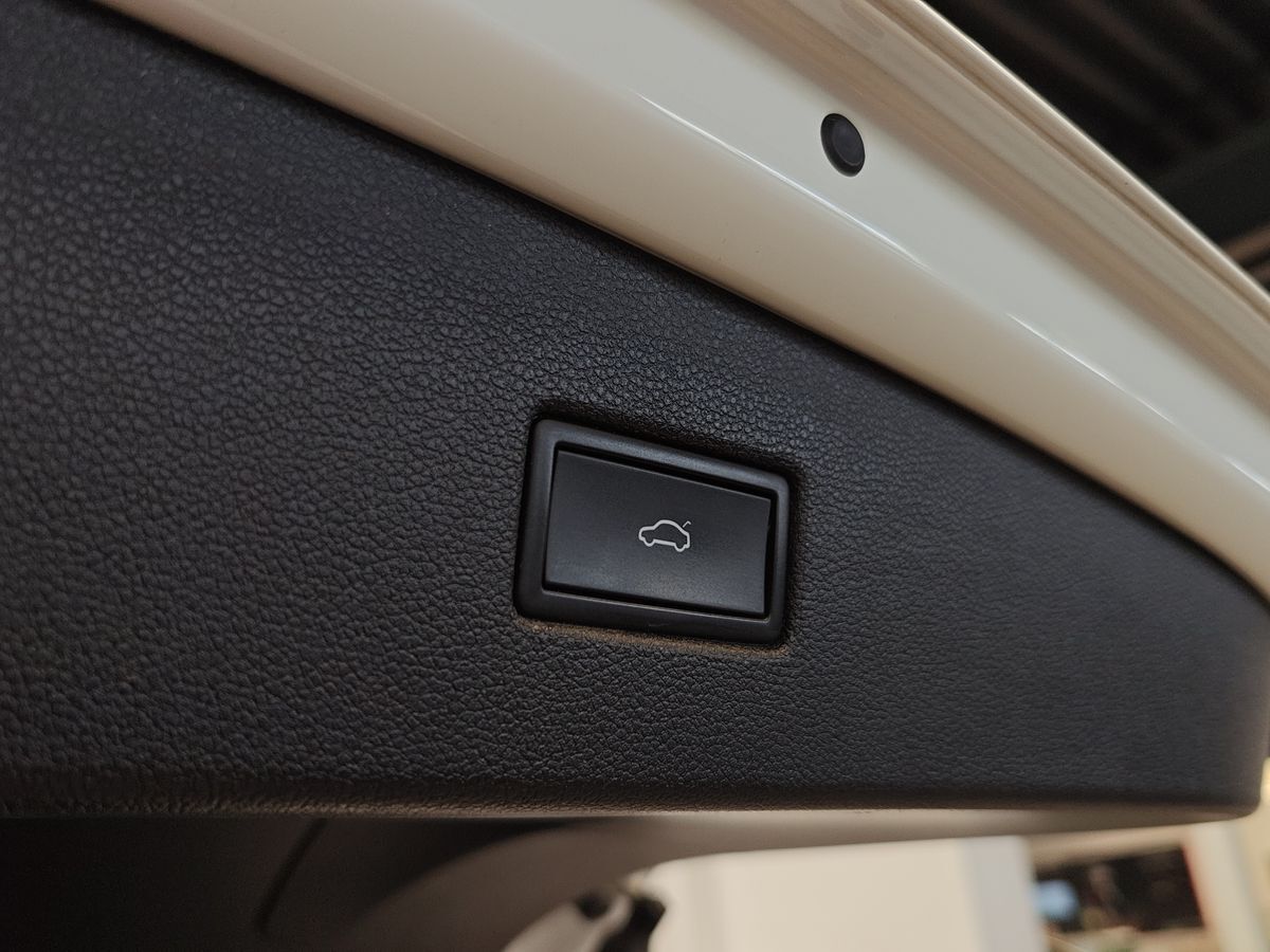 Billede af VW Tiguan 1,4 TSI eHybrid Elegance DSG 245HK 5d 6g Aut.