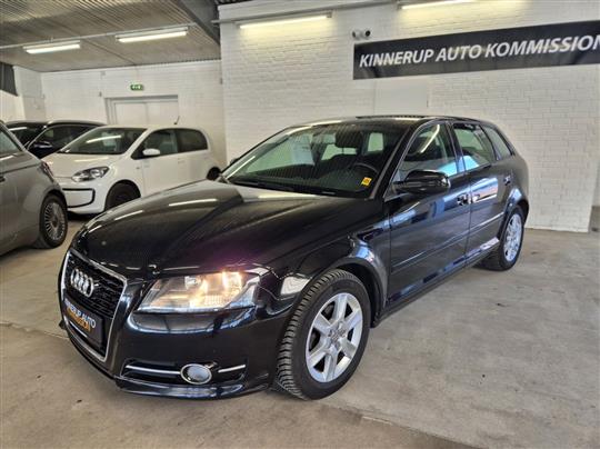 Audi A3 Sportback 1,6 TDI DPF Attraction S Tronic 105HK 5d Aut.