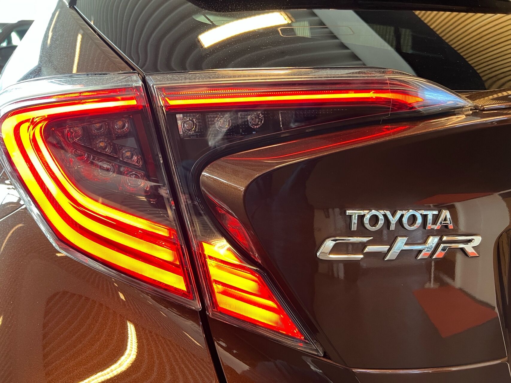 Billede af Toyota C-HR 1,8 Hybrid C-HIC LED Multidrive S 122HK 5d Aut.