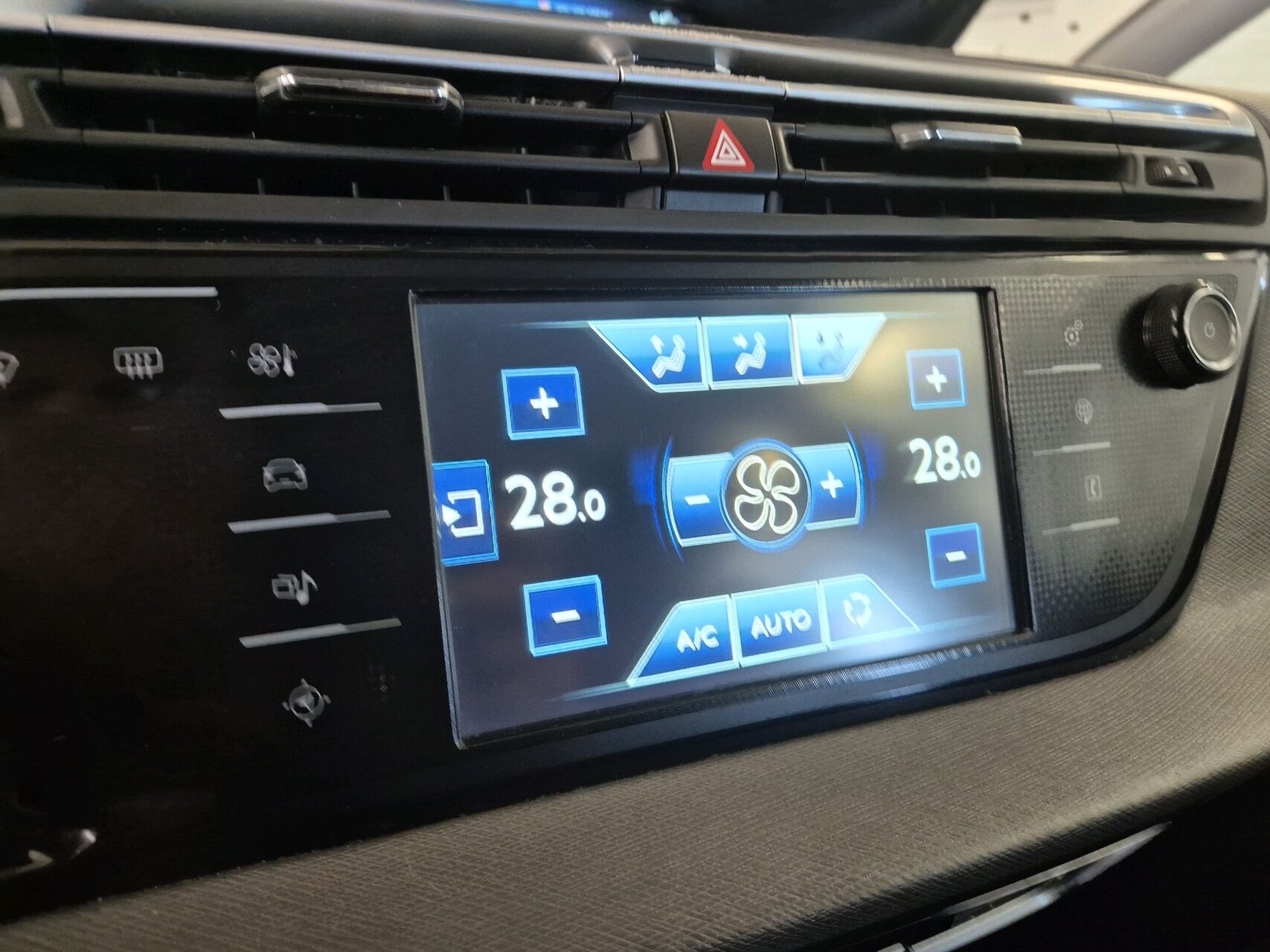 Billede af Citroën Grand C4 Picasso 1,6 Blue HDi Attraction start/stop 120HK 6g