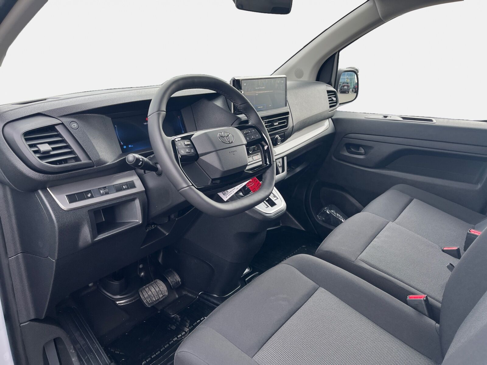 Billede af Toyota Proace 2.2D 150hk Long/To skydedøre aut.gear Comfort Master