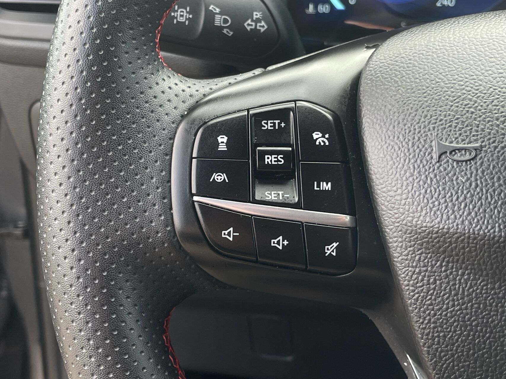 Billede af Ford Kuga 2,5 Plugin-hybrid ST-Line X CVT 225HK 5d Trinl. Gear