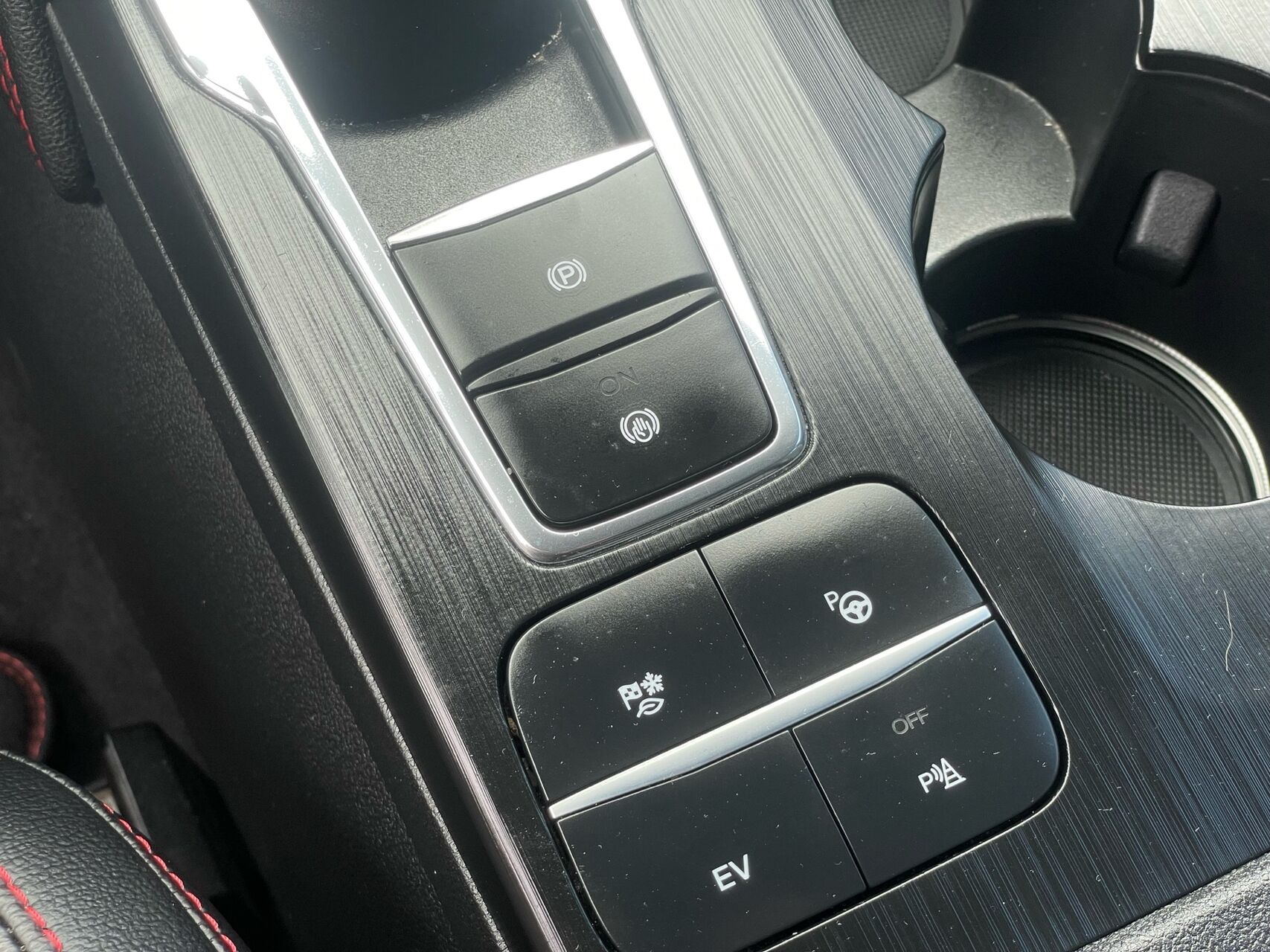 Billede af Ford Kuga 2,5 Plugin-hybrid ST-Line X CVT 225HK 5d Trinl. Gear