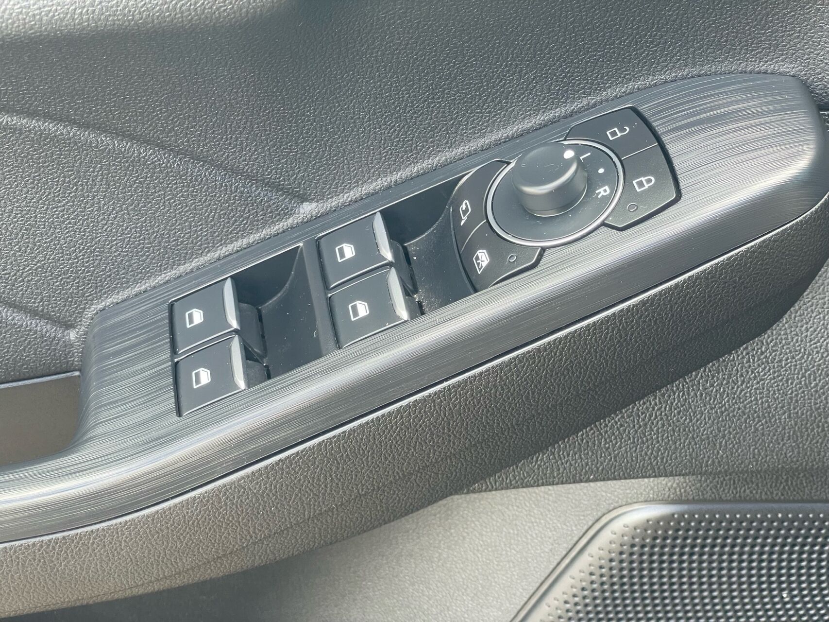 Billede af Ford Kuga 2,5 Plugin-hybrid ST-Line X CVT 225HK 5d Trinl. Gear