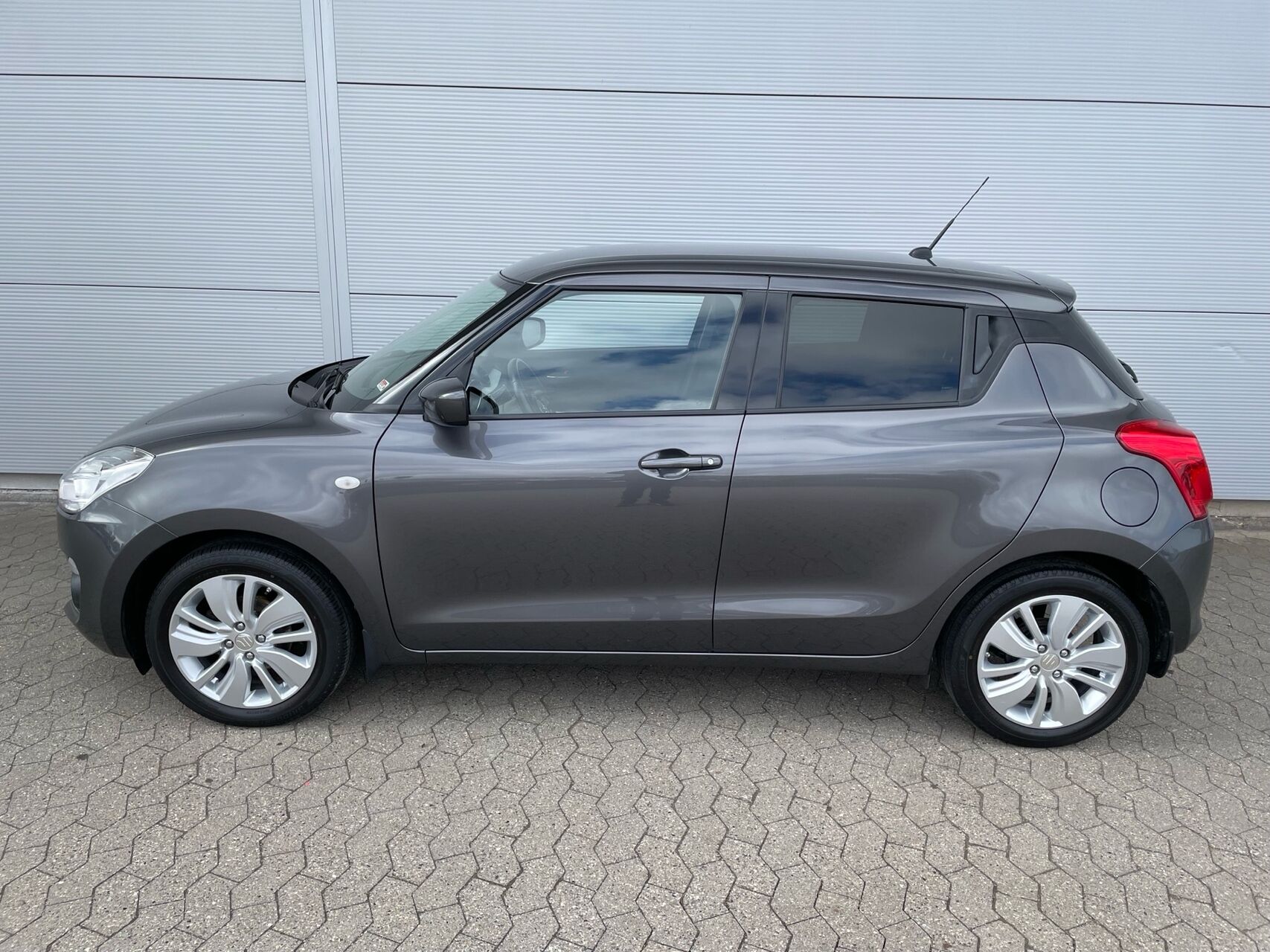 Billede af Suzuki Swift 1,2 Dualjet  Mild hybrid Action Hybrid 90HK 5d