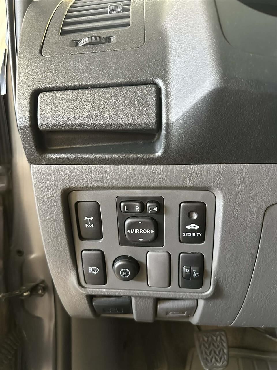 Billede af Toyota HiLux Extra Cab 2,5 D-4D T3 4x4 144HK Pick-Up