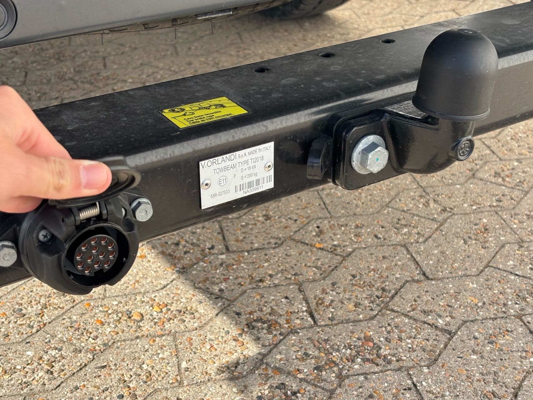 Billede af Iveco Daily 35S18 4100mm 3,0 D Hi-Matic 180HK DobKab 8g Aut.