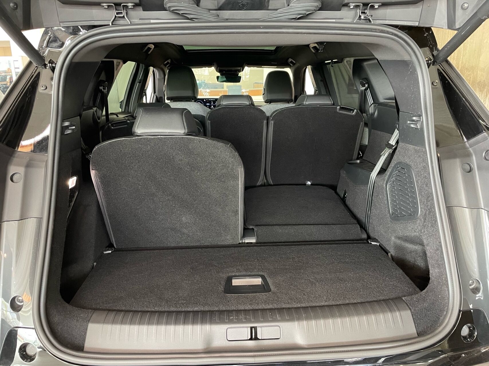 Billede af Peugeot e-5008 EL GT Pack 210HK 5d Aut.