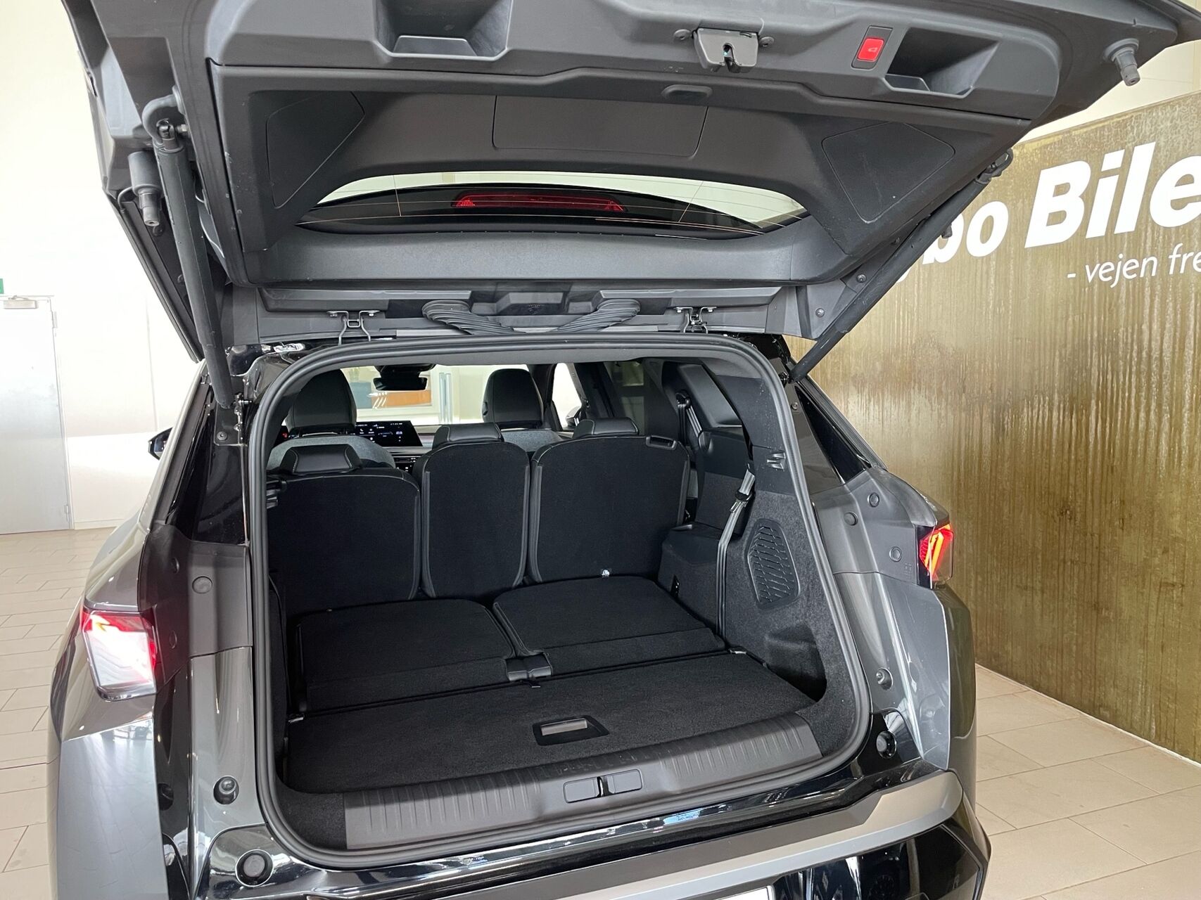 Billede af Peugeot e-5008 EL GT Pack 210HK 5d Aut.