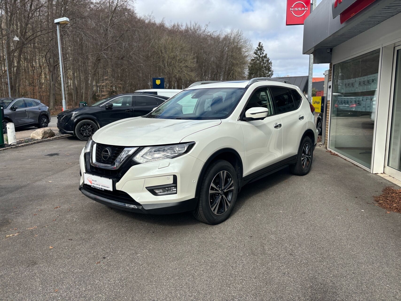 Billede af Nissan X-Trail 7 pers. 1,3 Dig-T N-Connecta DCT 160HK 5d Aut. 