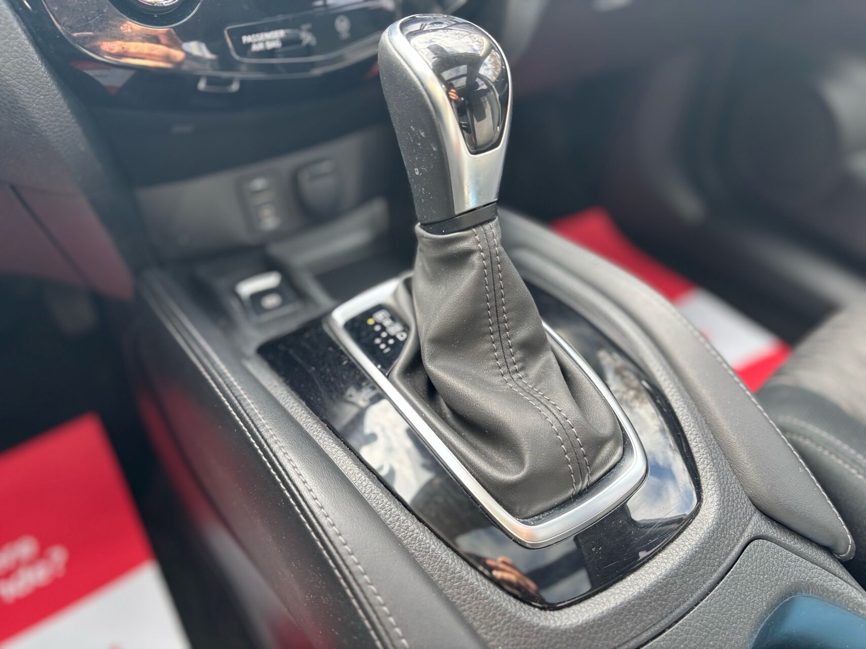 Billede af Nissan X-Trail 7 pers. 1,3 Dig-T N-Connecta DCT 160HK 5d Aut. 