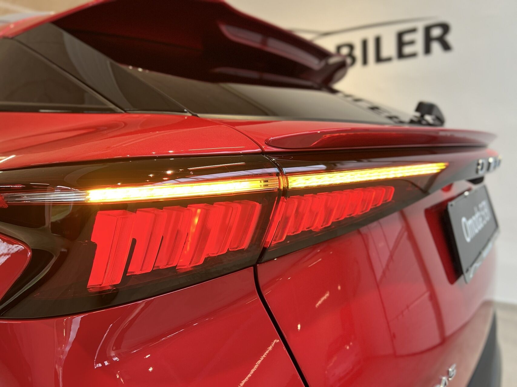 Billede af Omoda 5 EL Premium + 211HK Aut.