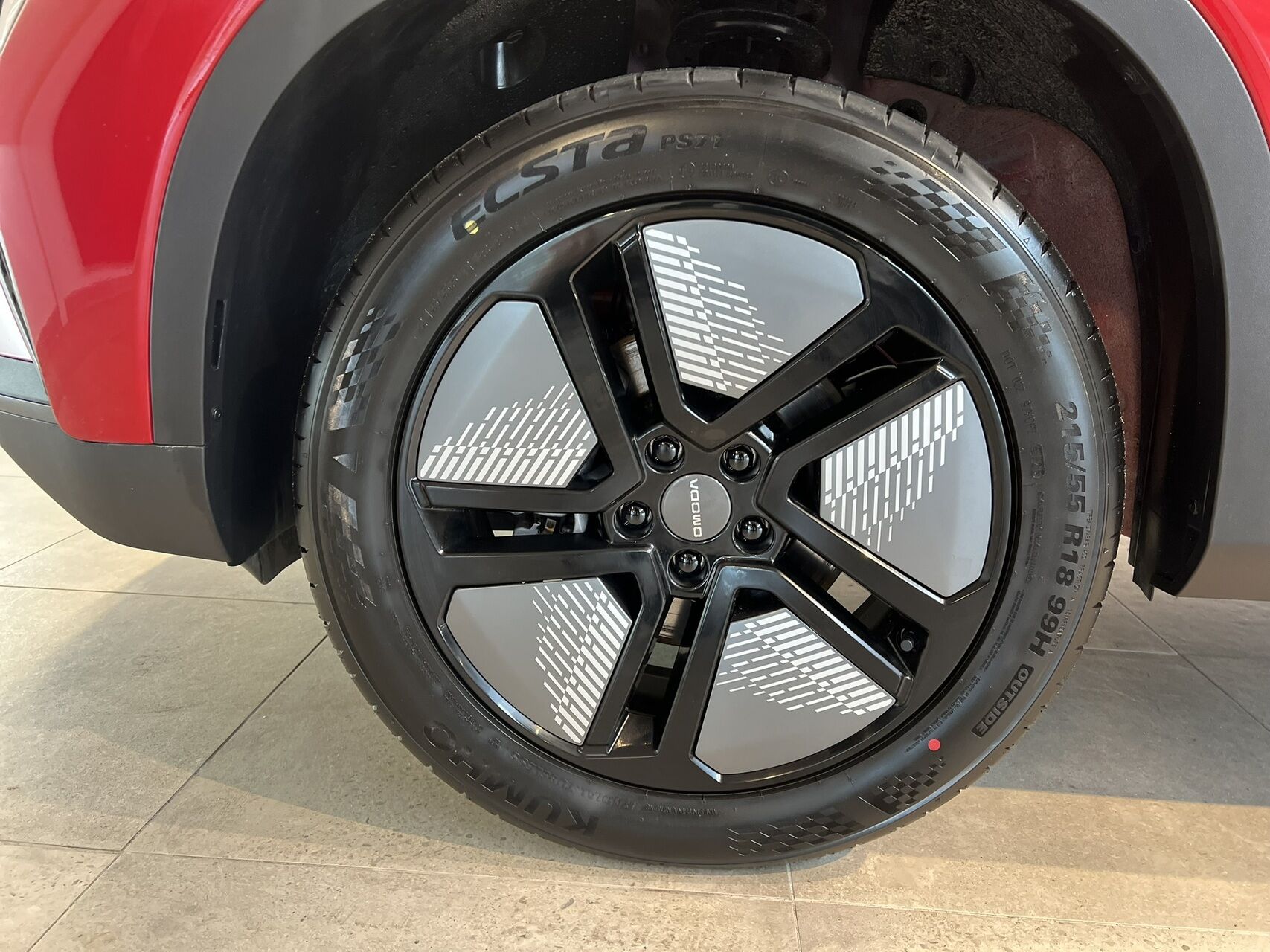 Billede af Omoda 5 EL Premium + 211HK Aut.