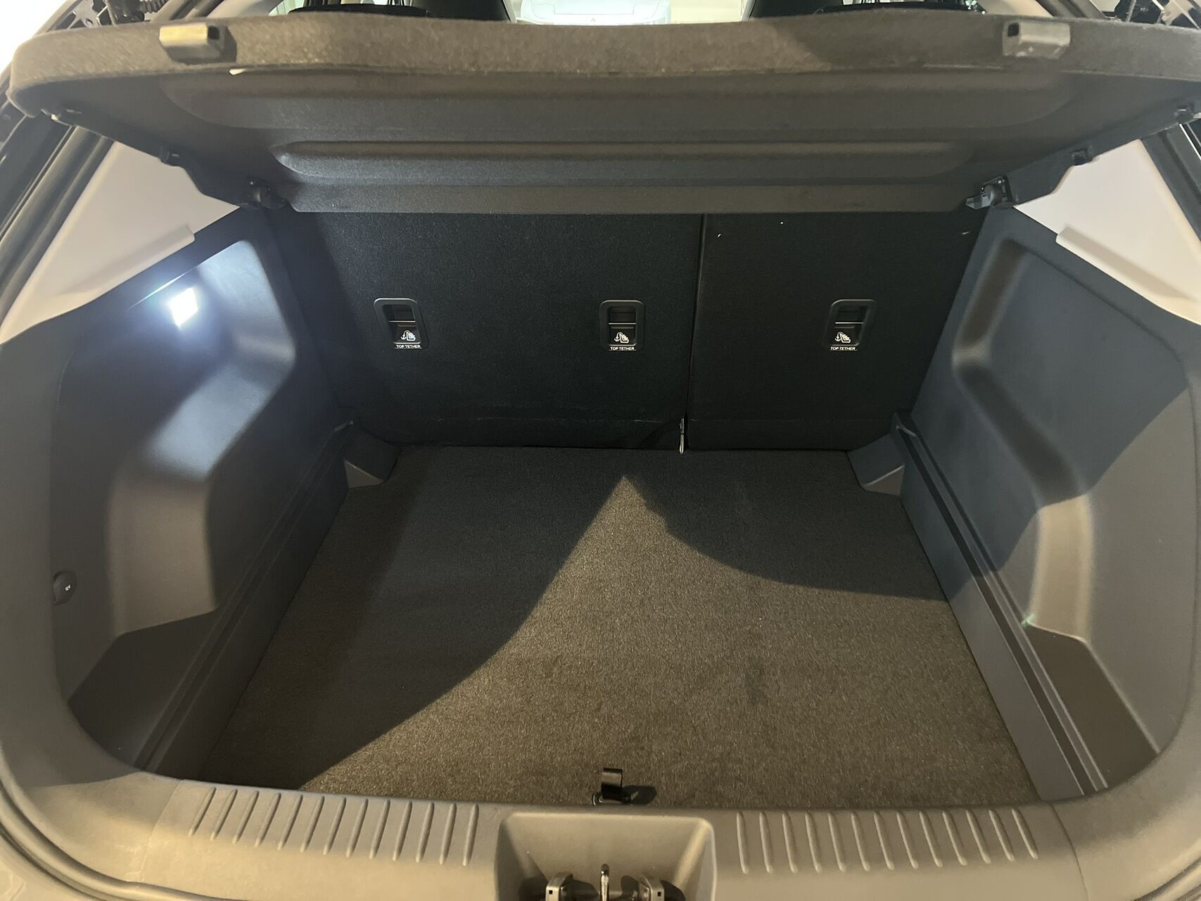 Billede af Omoda 5 EL Premium + 211HK Aut.