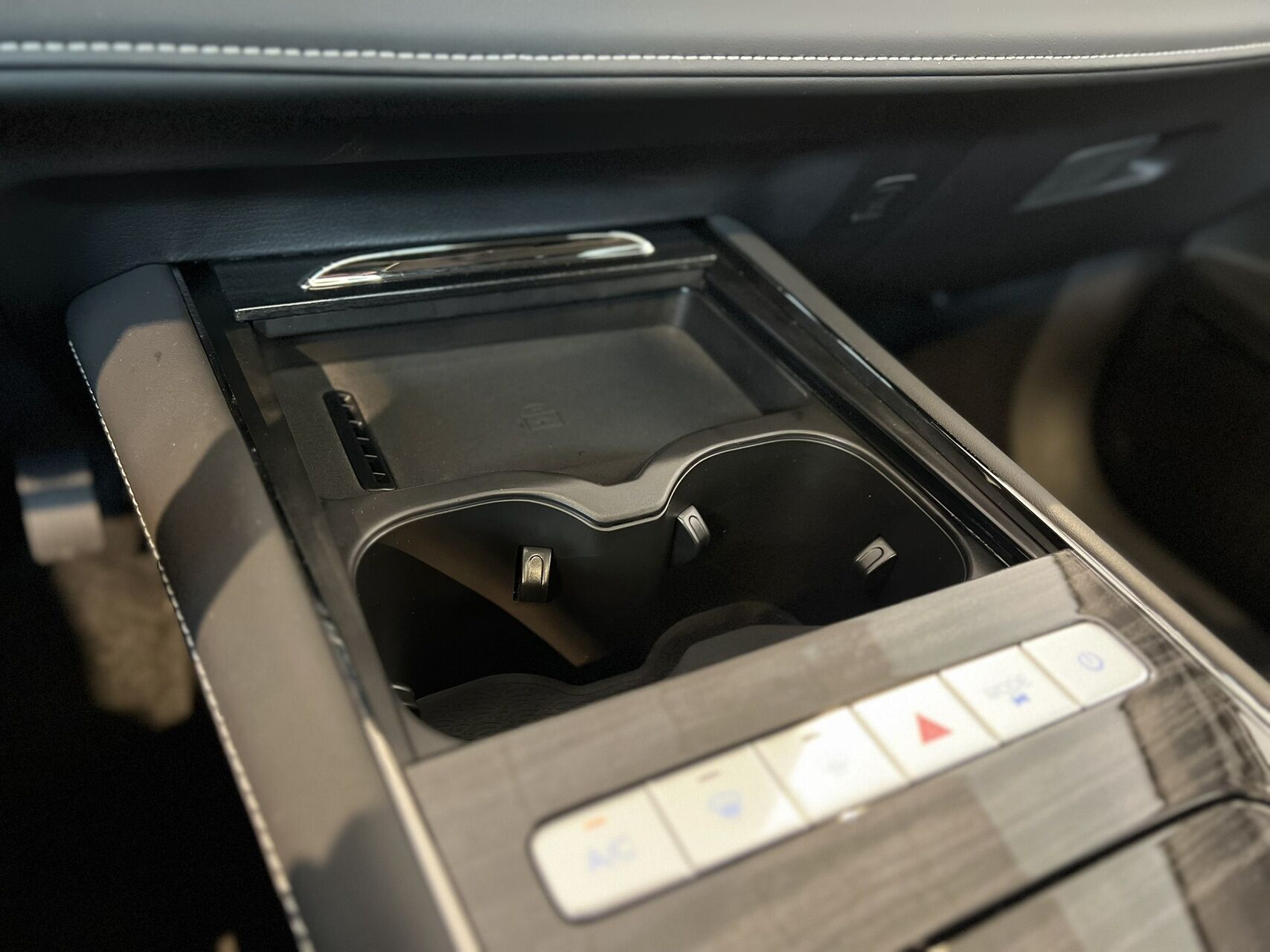 Billede af Omoda 5 EL Premium + 211HK Aut.