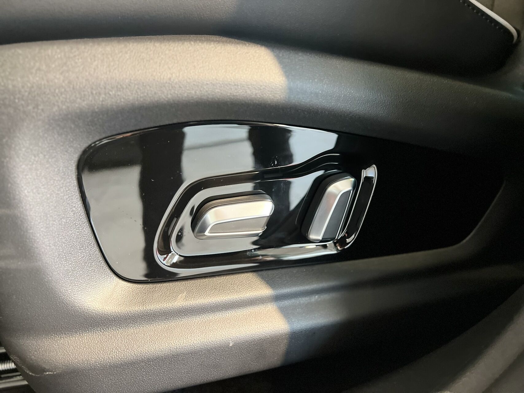 Billede af Omoda 5 EL Premium + 211HK Aut.