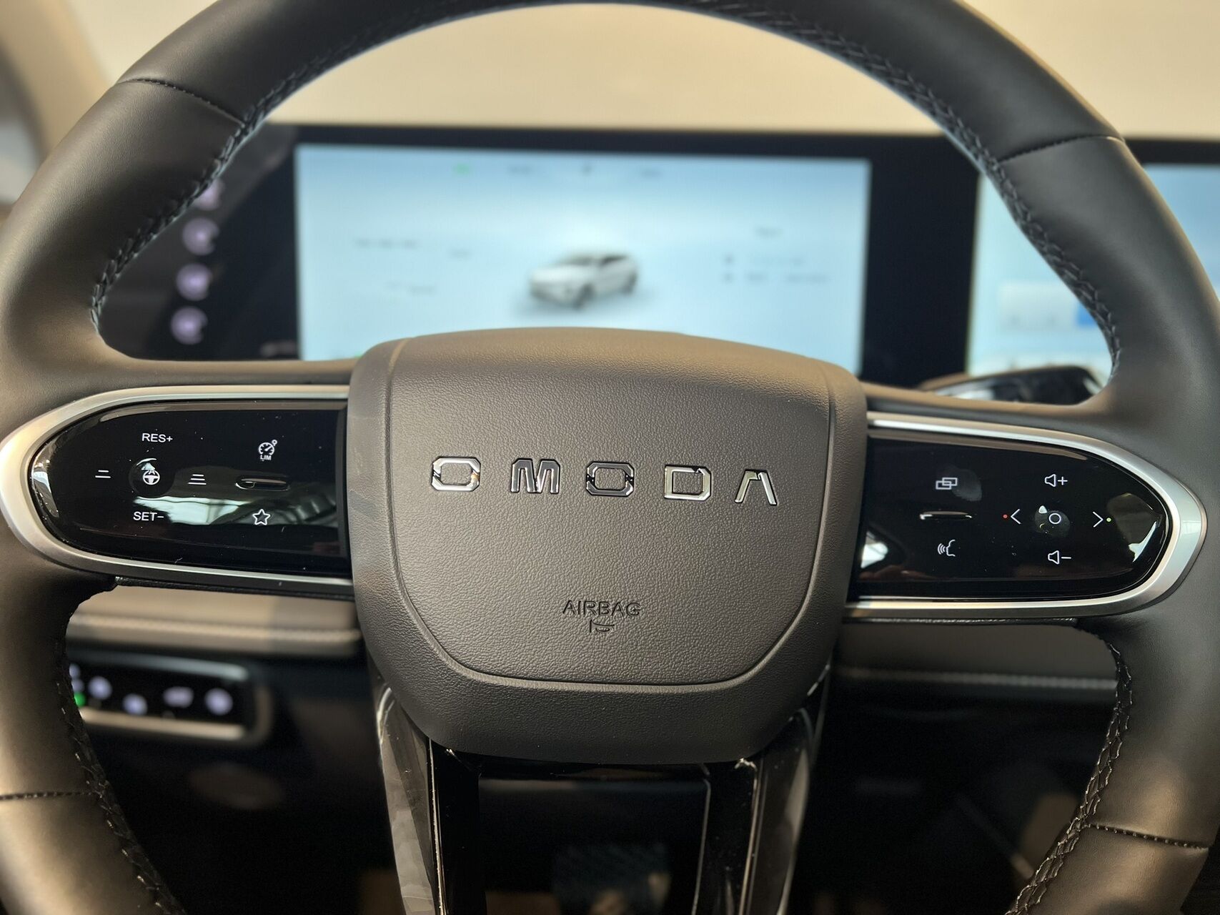 Billede af Omoda 5 EL Premium + 211HK Aut.