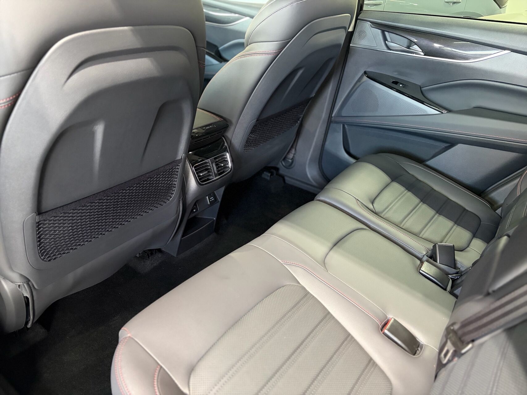 Billede af Maxus Maxus Euniq6 70 kwt