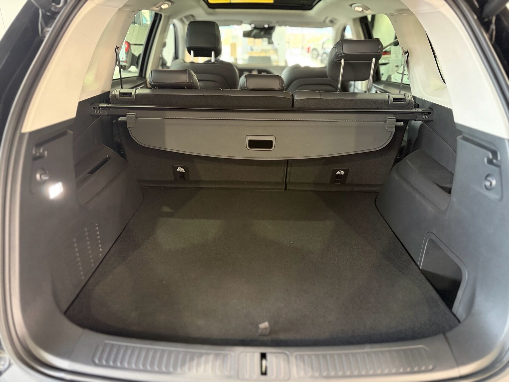 Billede af Maxus Maxus Euniq6 70 kwt