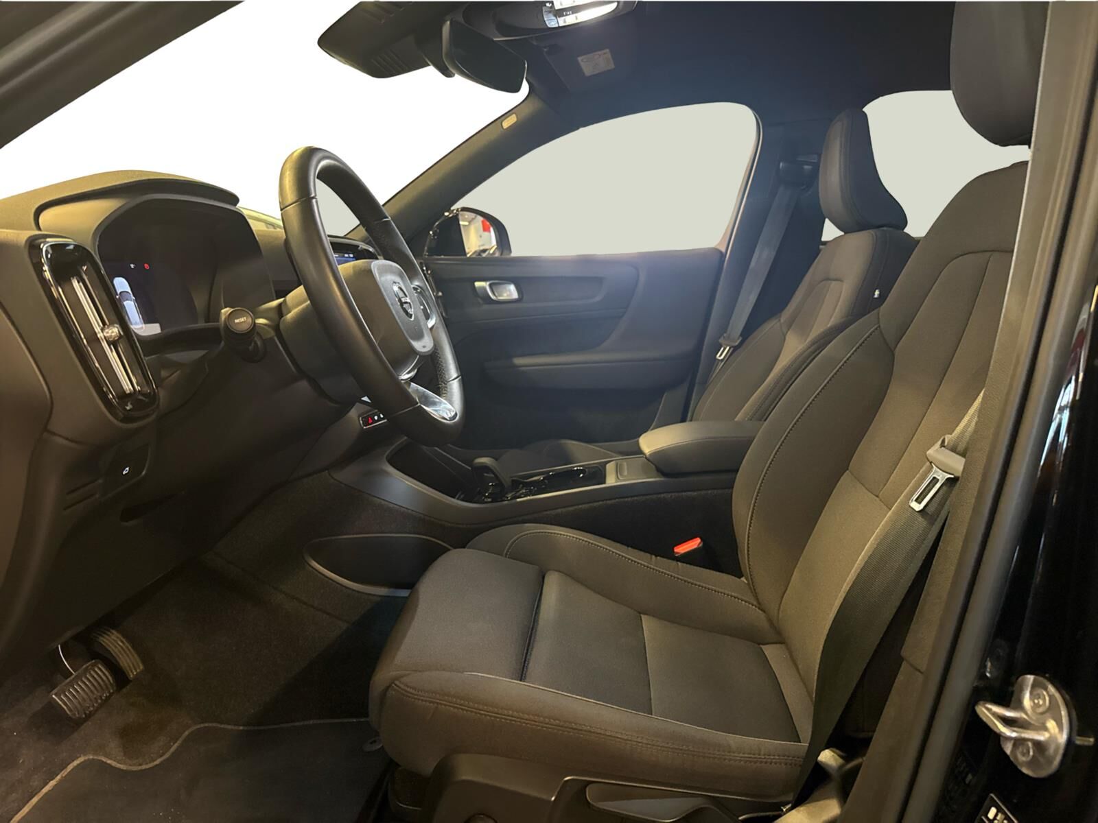 Billede af Volvo XC40 P6 Recharge Core 231HK 5d Aut.