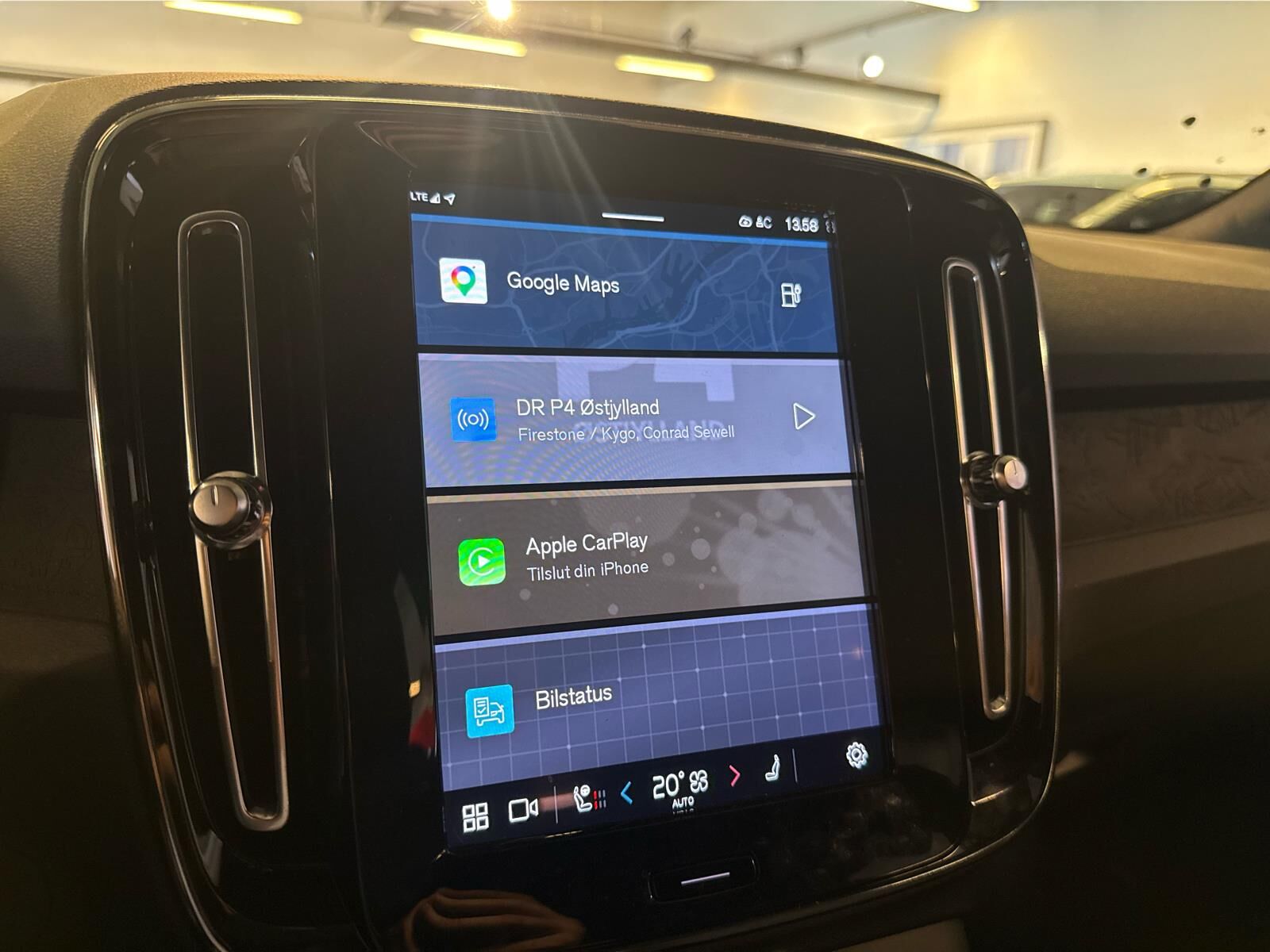 Billede af Volvo XC40 P6 Recharge Core 231HK 5d Aut.