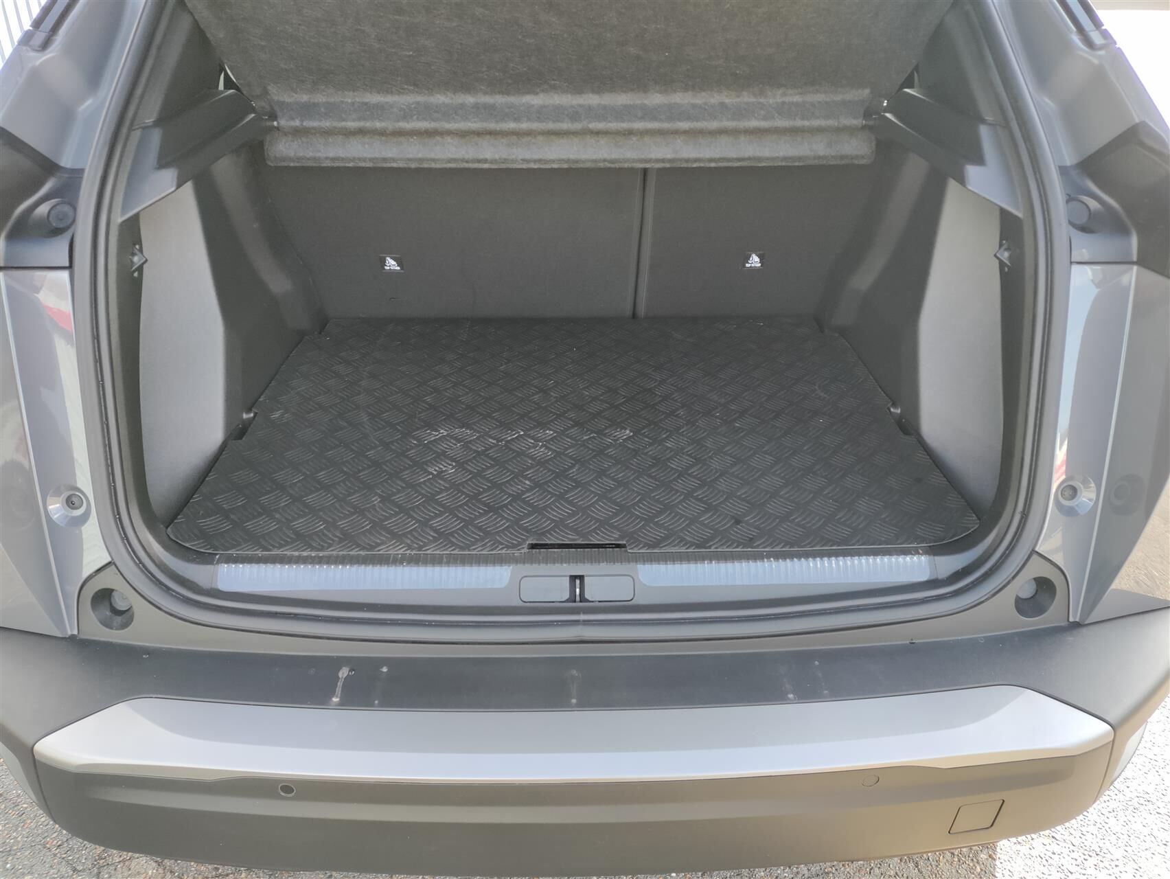 Billede af Peugeot e-2008 EL GT Sky 156HK 5d Aut.