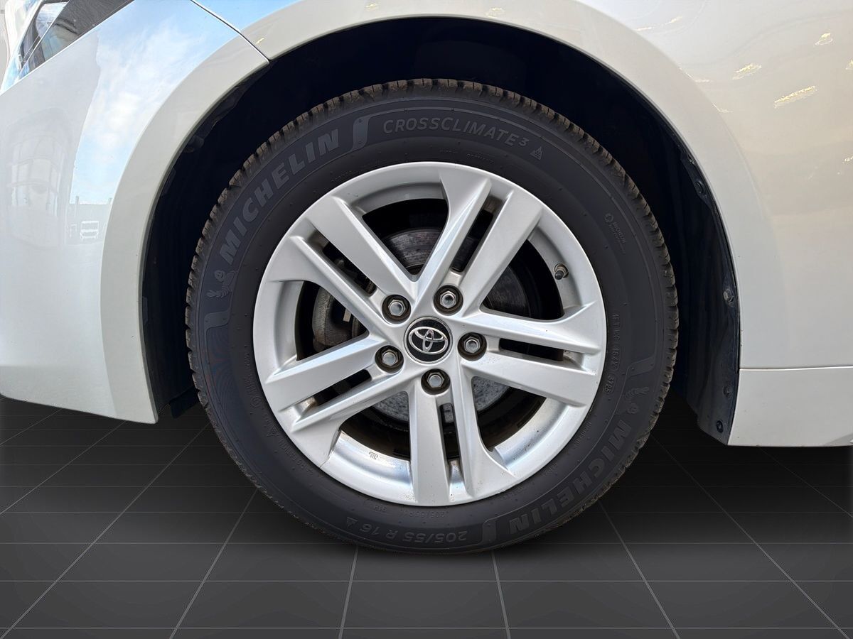 Billede af Toyota Corolla 1,8 Hybrid H3 E-CVT 122HK 5d Trinl. Gear