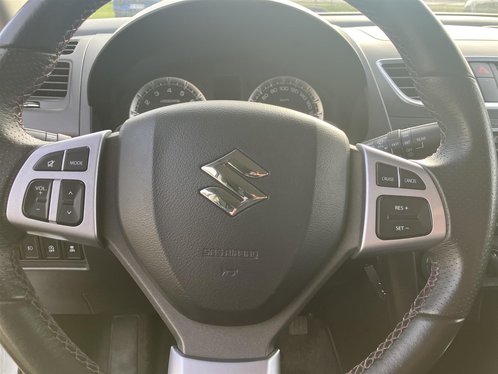 Billede af Suzuki Swift 1,2 Dualjet 16V Style 90HK 5d