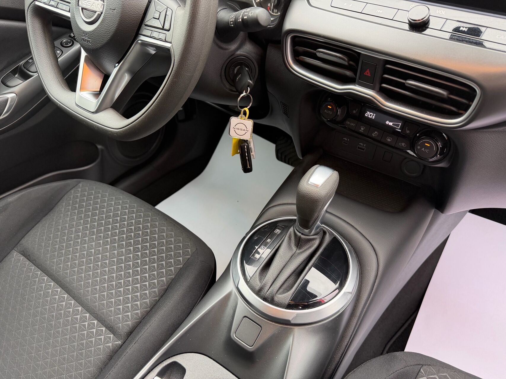 Billede af Nissan Juke 1,0 Dig-T Acenta DCT 114HK 5d 7g Aut.