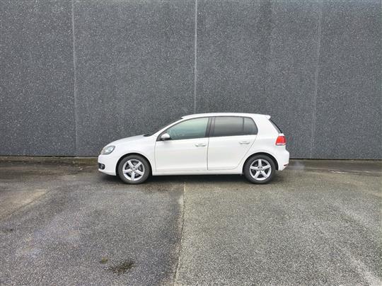 VW Golf 1,6 BlueMotion TDI DPF Trendline 105HK 5d