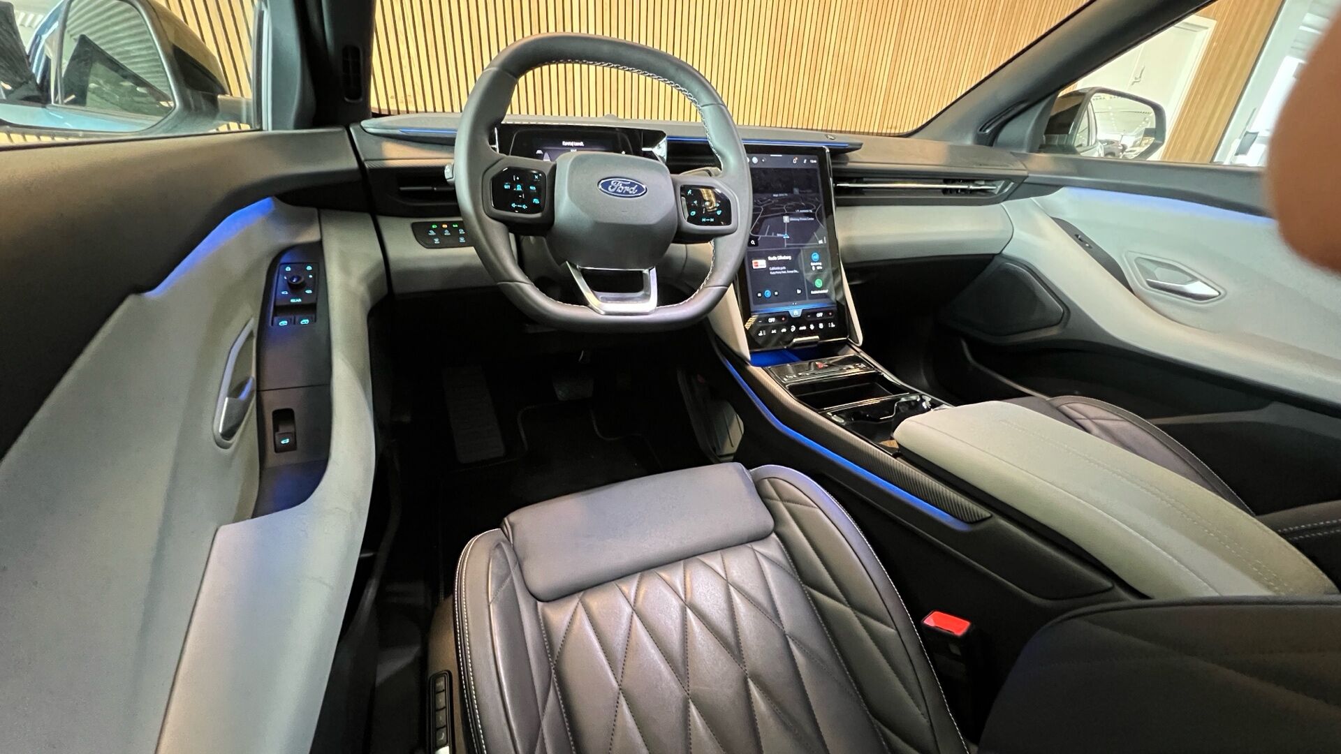 Billede af Ford Explorer EL UR Premium AWD 340HK 5d Aut.