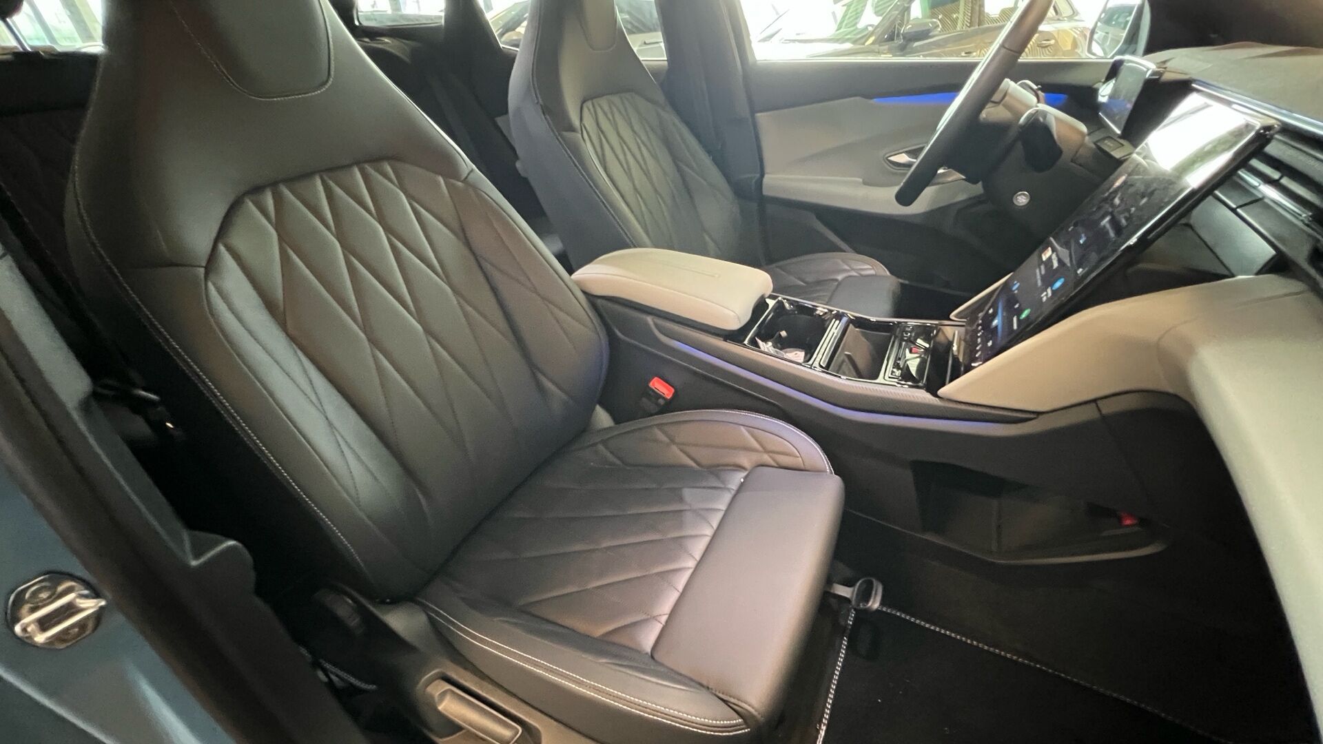 Billede af Ford Explorer EL UR Premium AWD 340HK 5d Aut.