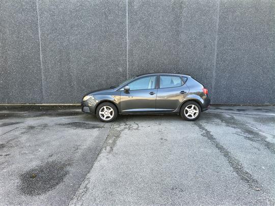 Seat Ibiza 1,4 16V Reference 85HK 5d