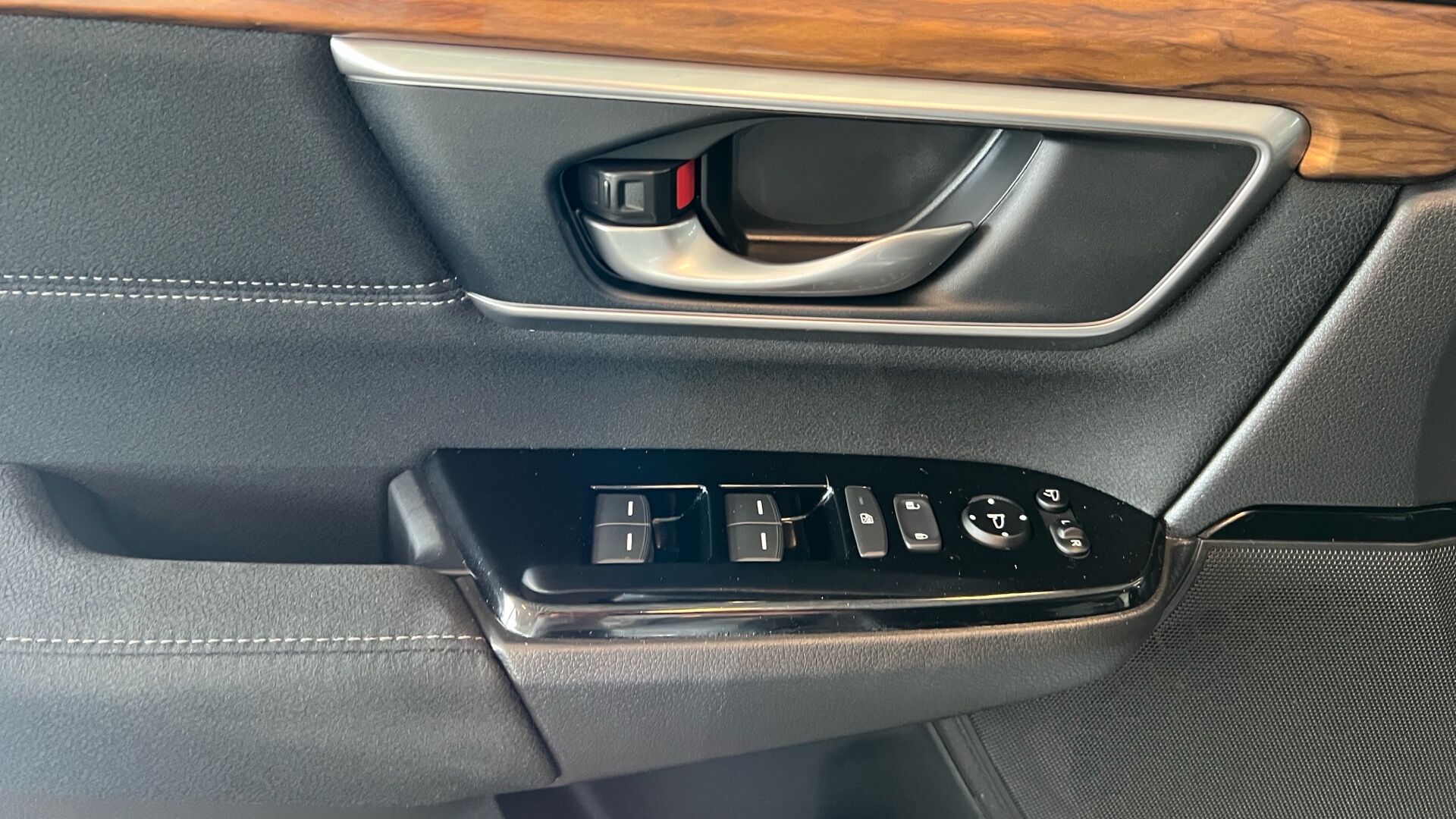 Billede af Honda CR-V 1,5 T Elegance Navi AWD 193HK 5d 7g Aut.