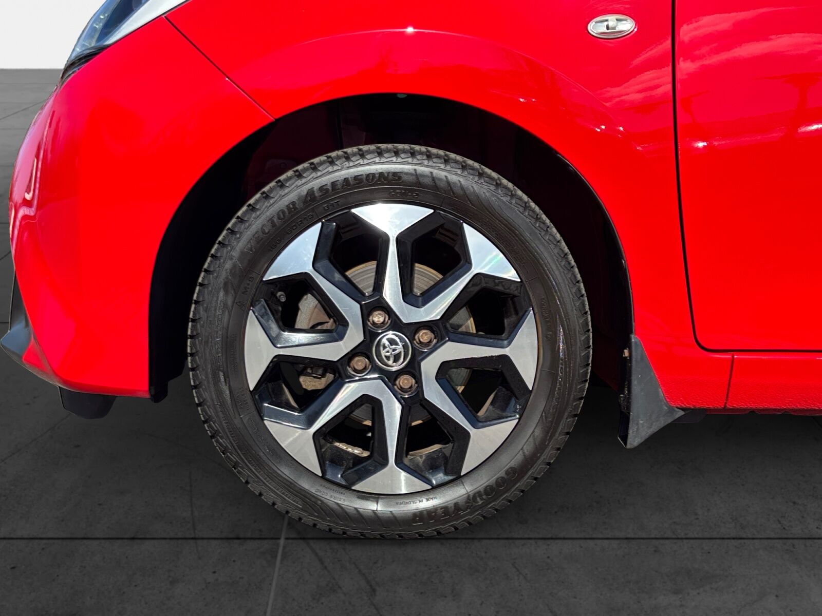 Billede af Toyota Aygo 1,0 VVT-I X-Press 72HK 5d