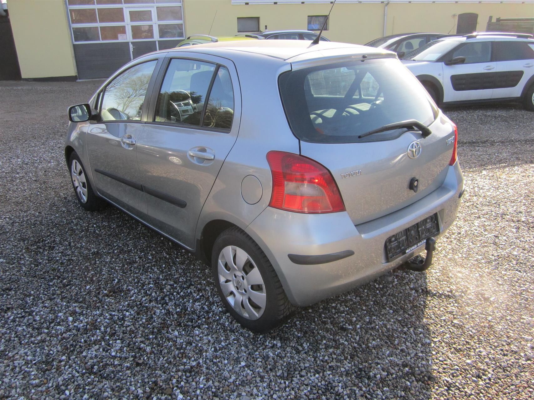 Billede af Toyota Yaris 1,3 VVT-I Linea Luna 87HK 5d