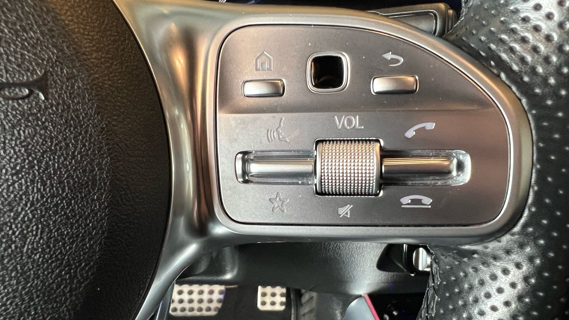 Billede af Mercedes-Benz B250 e 1,3 Plugin-hybrid AMG Line 8G-DCT 218HK 8g Aut.