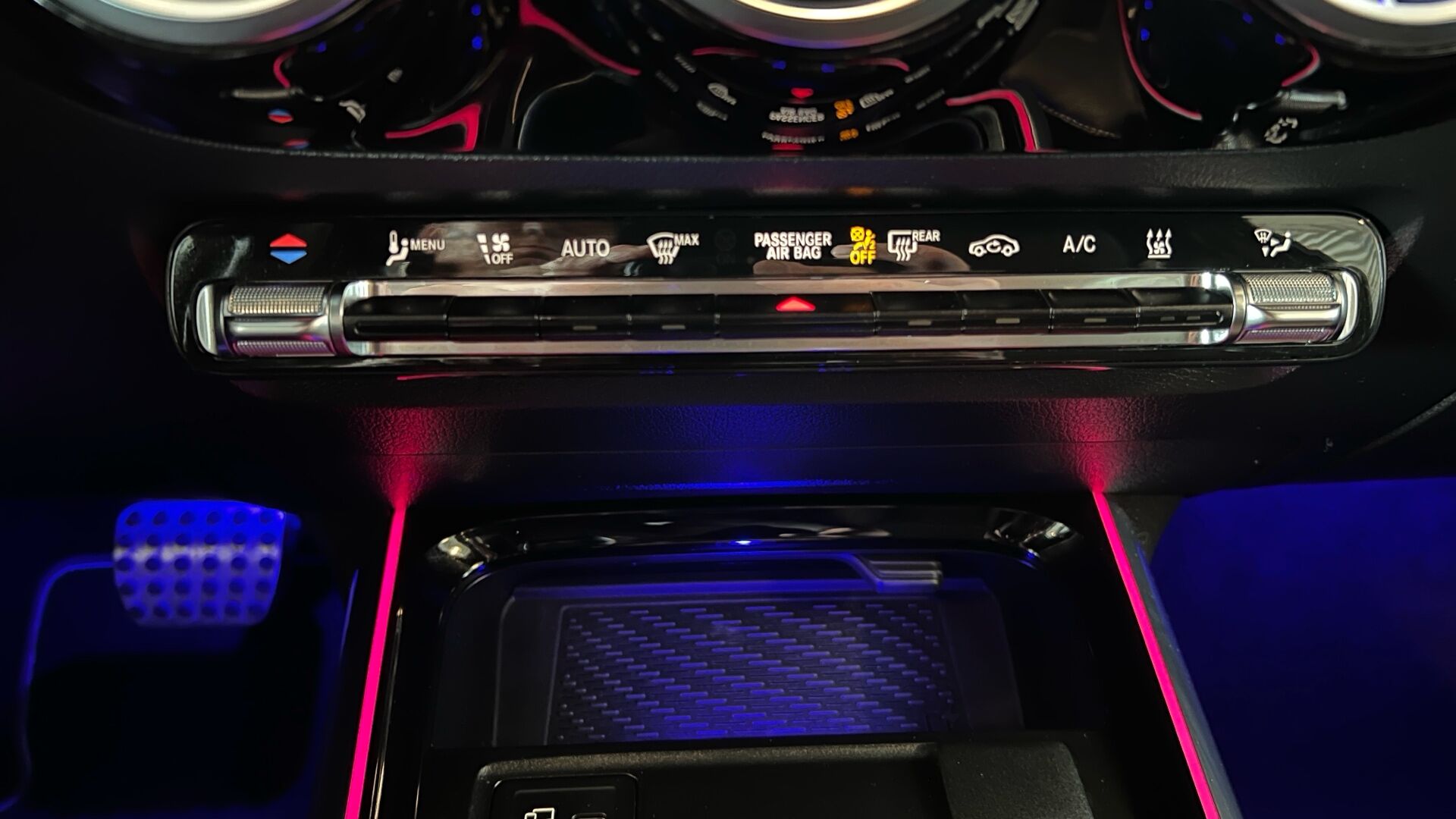 Billede af Mercedes-Benz B250 e 1,3 Plugin-hybrid AMG Line 8G-DCT 218HK 8g Aut.