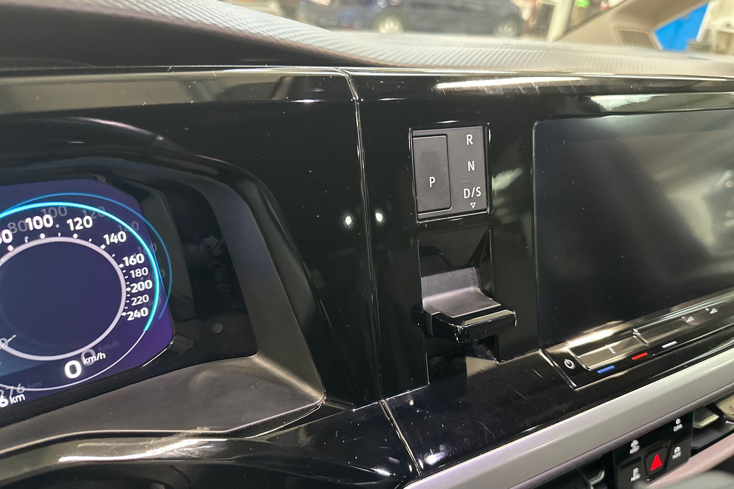 Billede af VW Multivan Kort 1,4 TSI  Plugin-hybrid Life DSG 218HK 6g Aut.