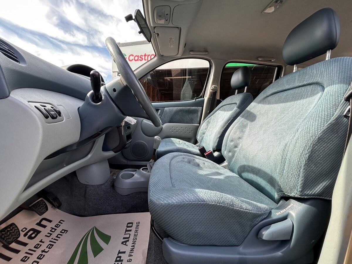 Billede af Toyota Yaris Verso 1,3 Linea Luna 86HK