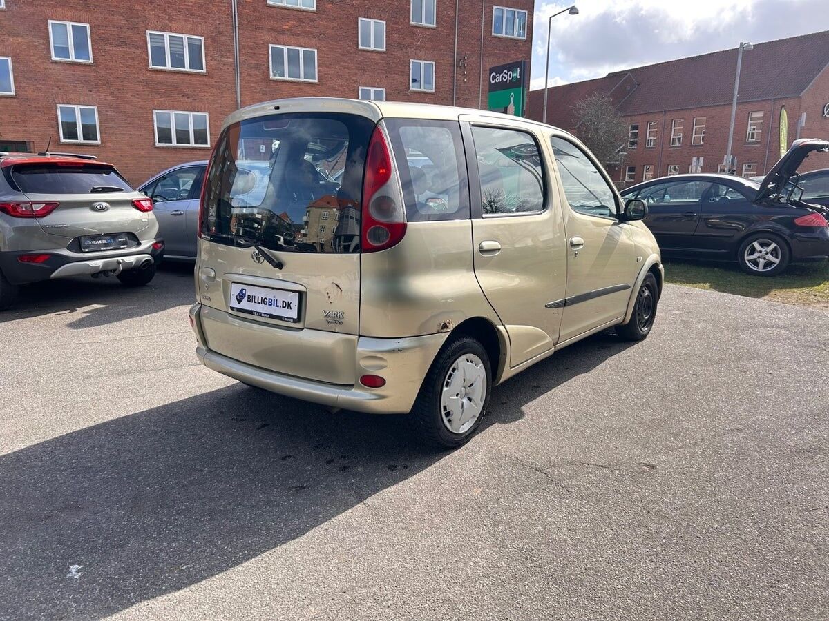 Billede af Toyota Yaris Verso 1,3 Linea Luna 86HK