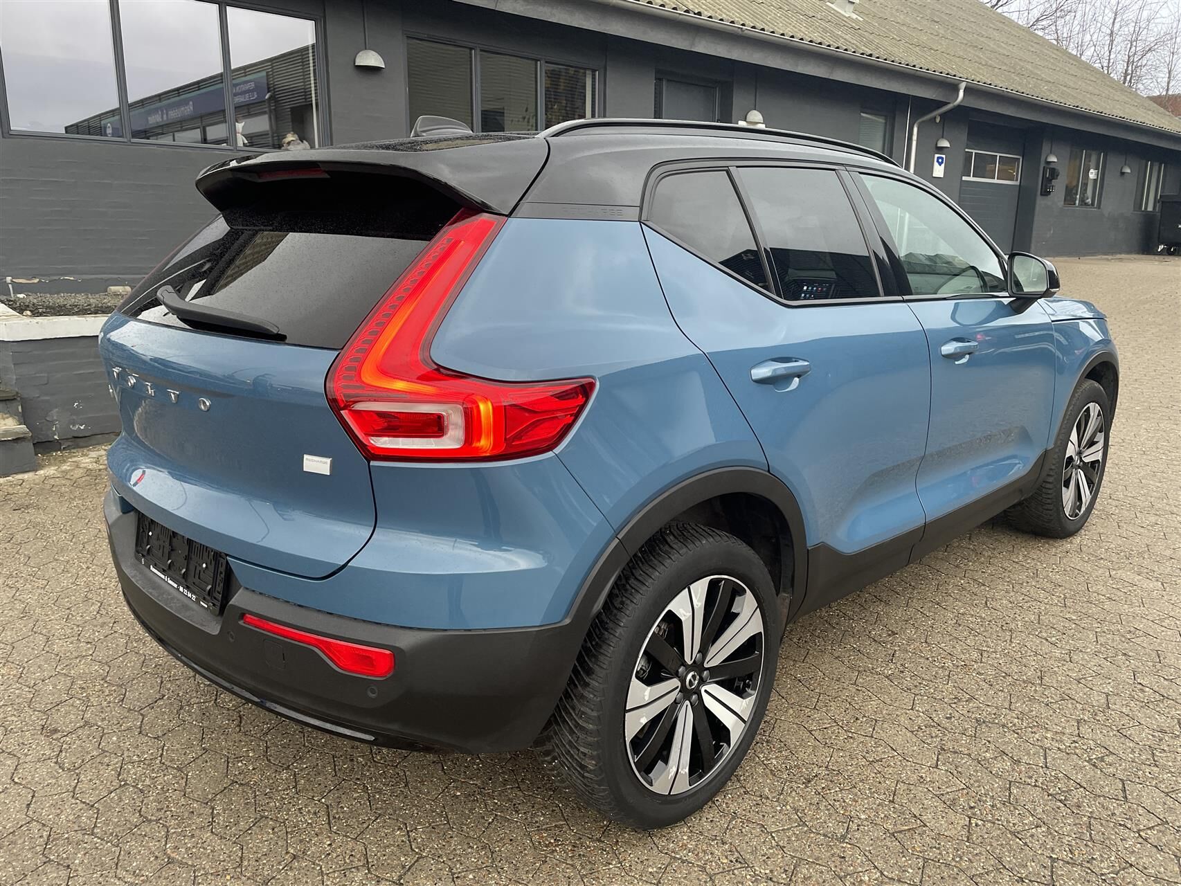 Billede af Volvo XC40 P6 Recharge Core 231HK 5d Aut.