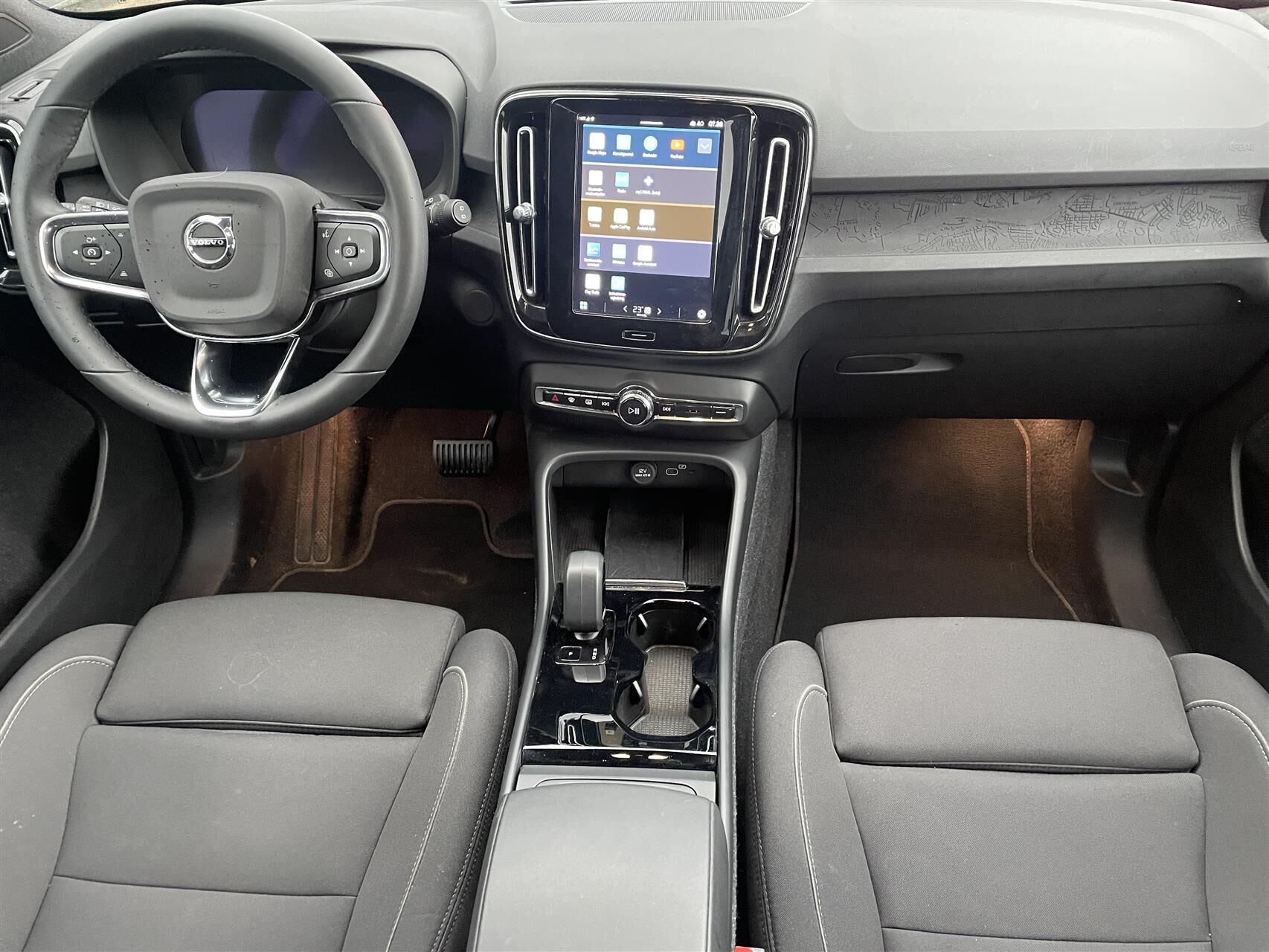 Billede af Volvo XC40 P6 Recharge Core 231HK 5d Aut.