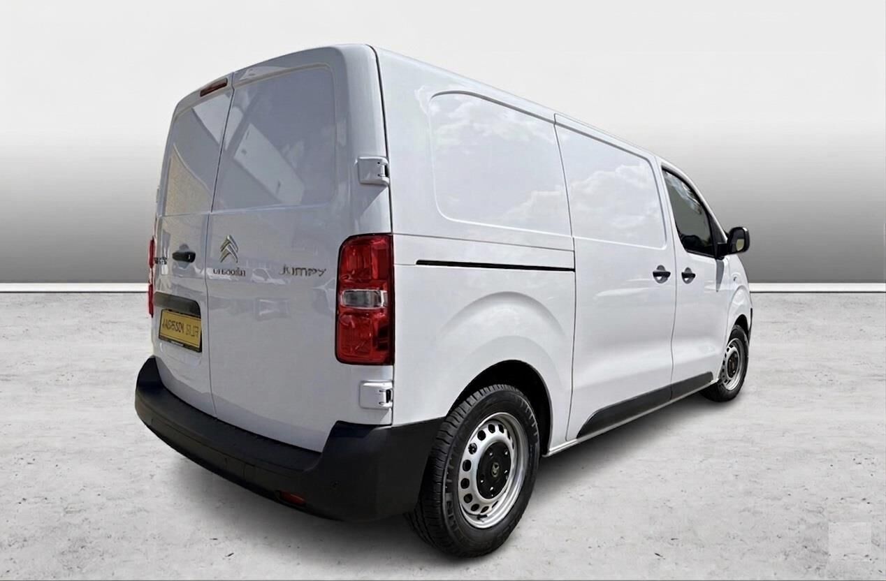 Billede af Citroën Jumpy L2 2,0 Blue HDi Baseline EAT8 145HK Van 8g Aut.