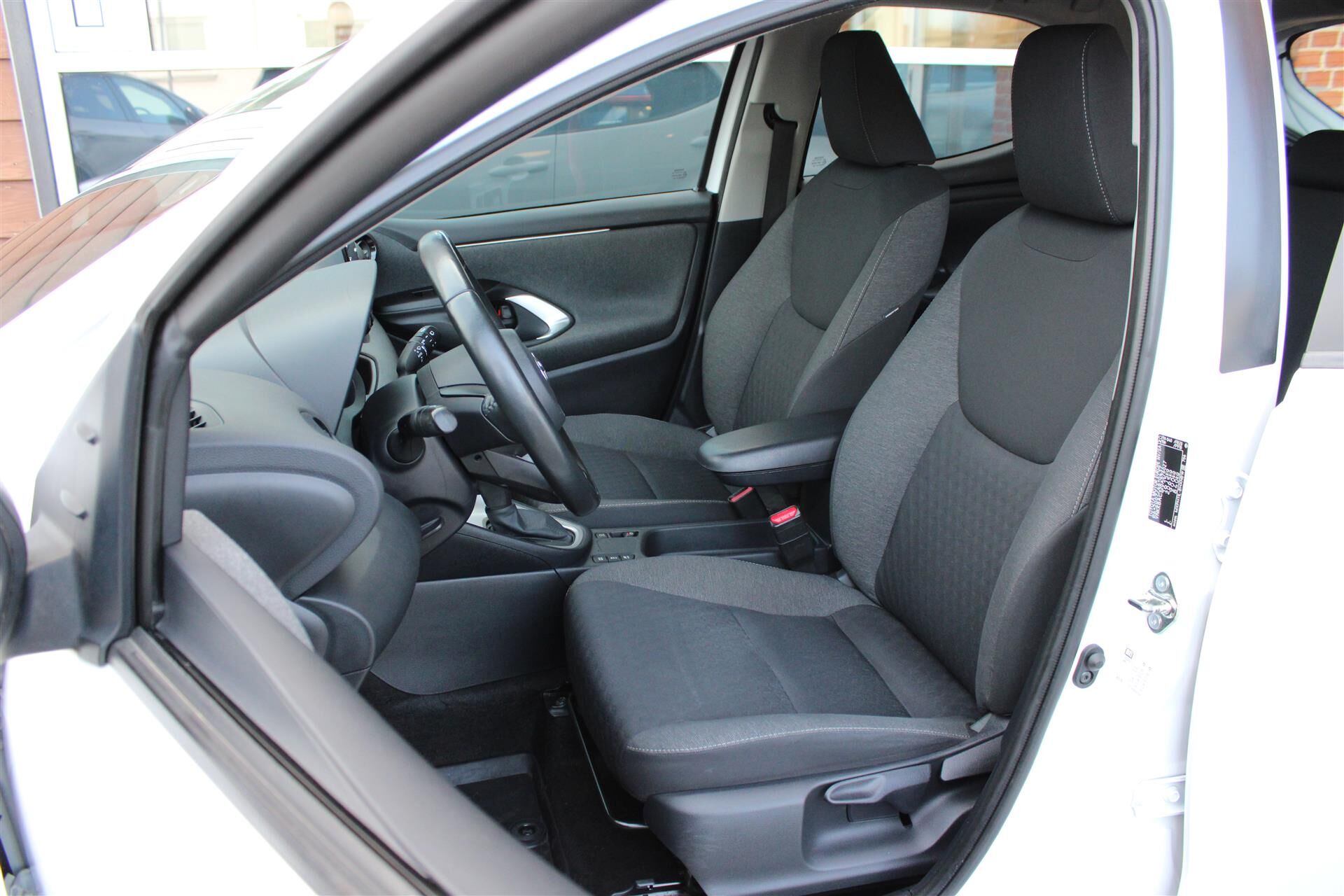 Billede af Toyota Yaris 1,5 Hybrid H3 116HK 5d Trinl. Gear