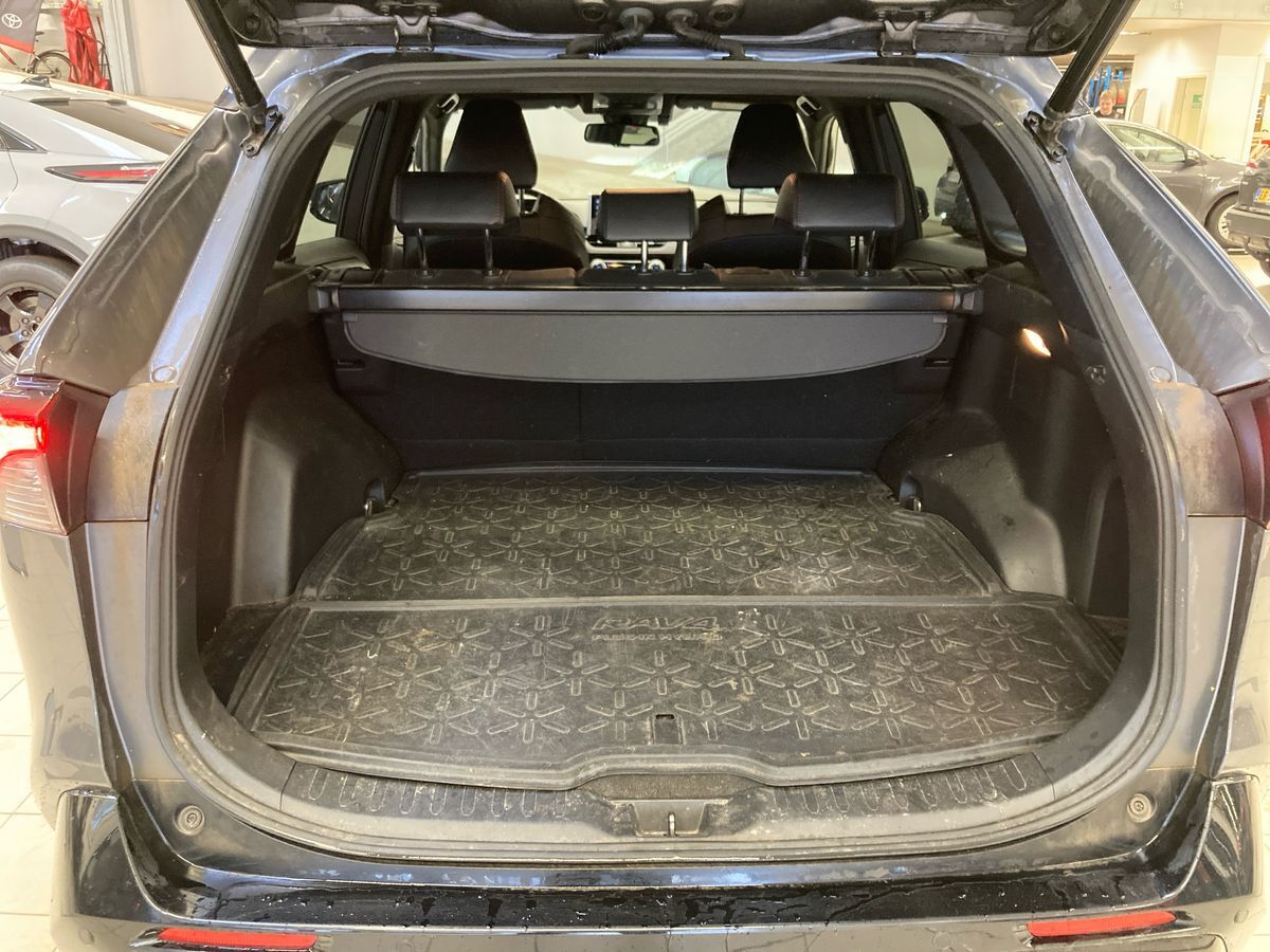 Billede af Toyota RAV4 Plug-in 2,5 Plugin-hybrid H3 Comfort AWD 306HK 5d 6g Aut.