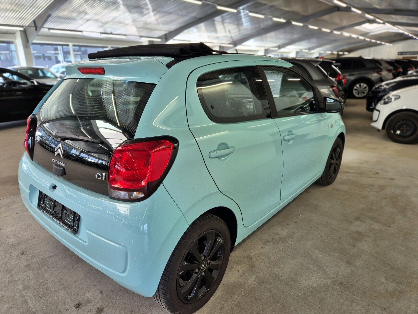 Billede af Citroën C1 1,0 VTi Airscape Iconic start/stop 68HK 5d